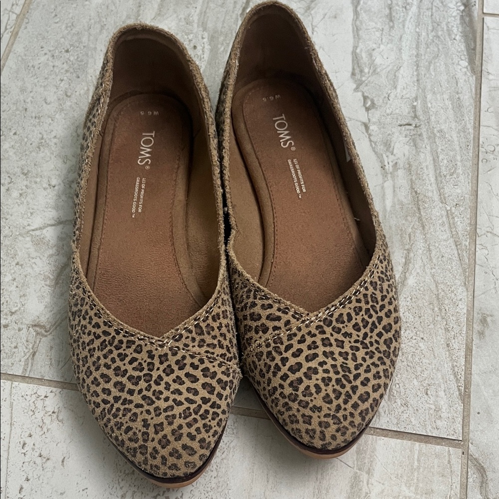 TOMS Cheetah Print Women's Loafers